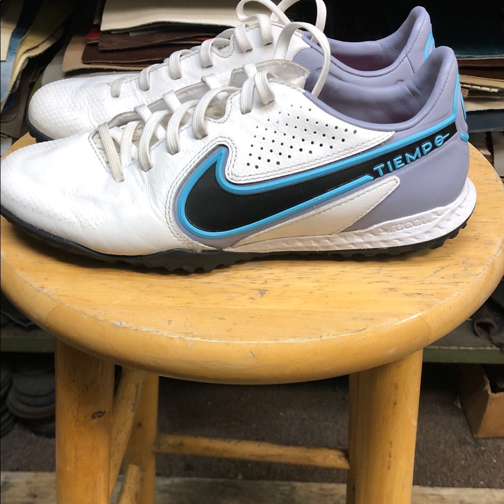 Nike White Black Teal Accent Low-Profile Trainers indoor soccer - Picture 5 of 7